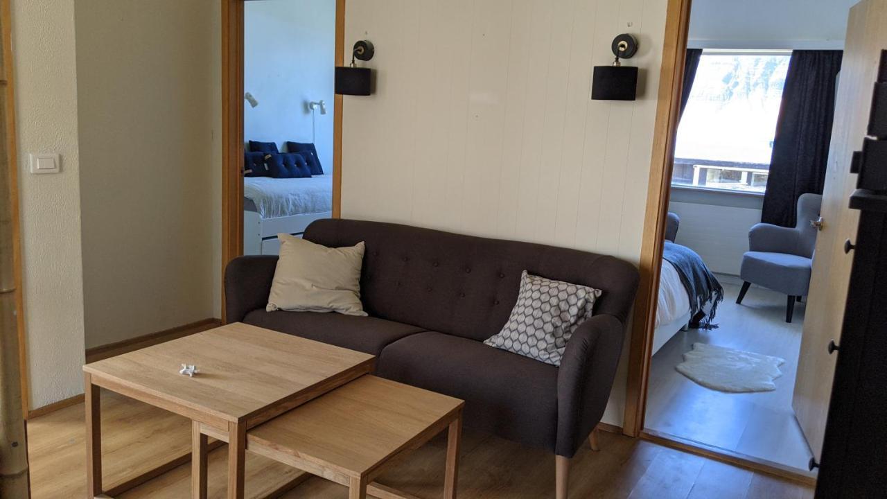 Flateyri Guesthouse Esterno foto